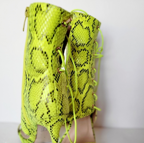 Azalea Wang Lime Green Snakeskin heels - Picture 6 of 7